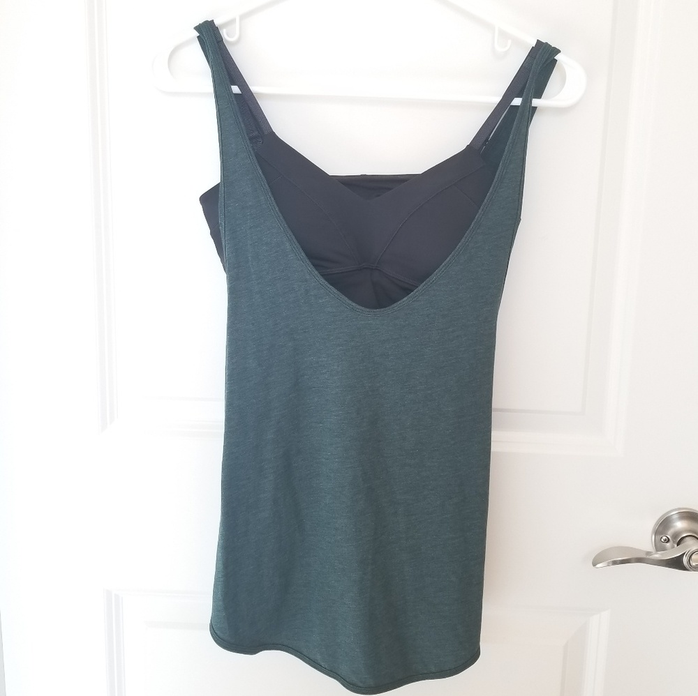 NWT Lululemon Twist & Turn Tank,  Size 4